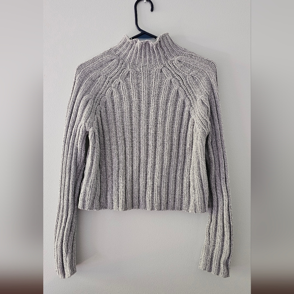 American Eagle Ribbed Sweater - Picture 2 of 3